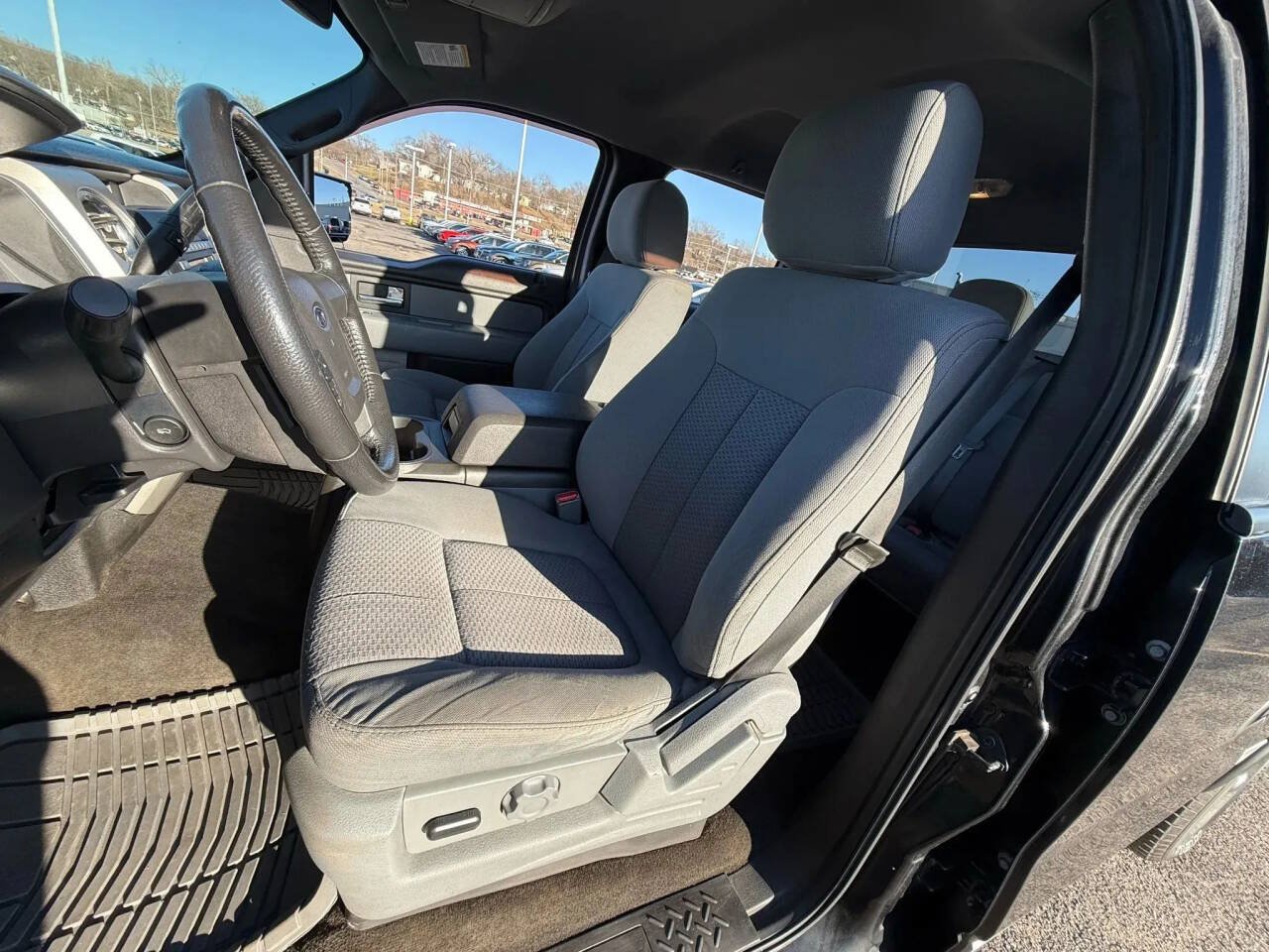 Used 2012 Ford F150 XLT w/ XLT Chrome Pkg AWD/4WD image 8