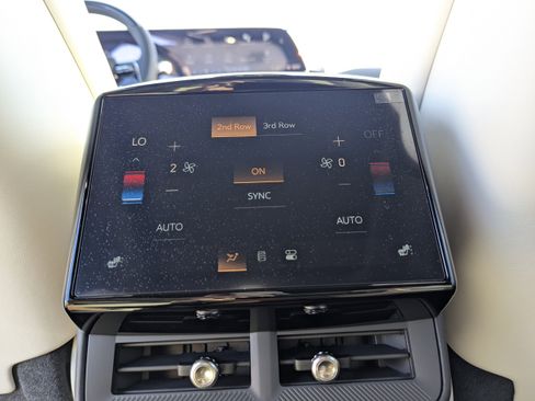 New 2026 Cadillac Vistiq Sport image 19