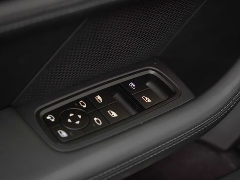 Certified 2025 Porsche Taycan image 24