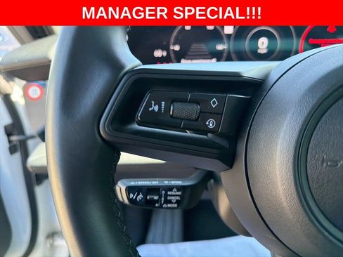 Used 2022 Porsche Taycan RWD image 21