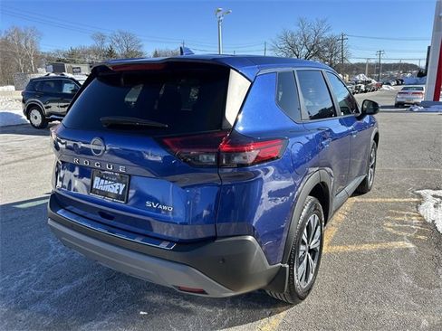 Certified 2022 Nissan Rogue SV image 8