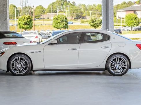 Used 2018 Maserati Ghibli RWD image 57