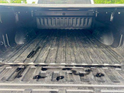 Used 2019 Chevrolet Silverado 1500 Custom w/ Custom Convenience Package AWD/4WD image 29