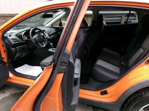 Used 2018 Subaru Crosstrek 2.0i Premium image 14