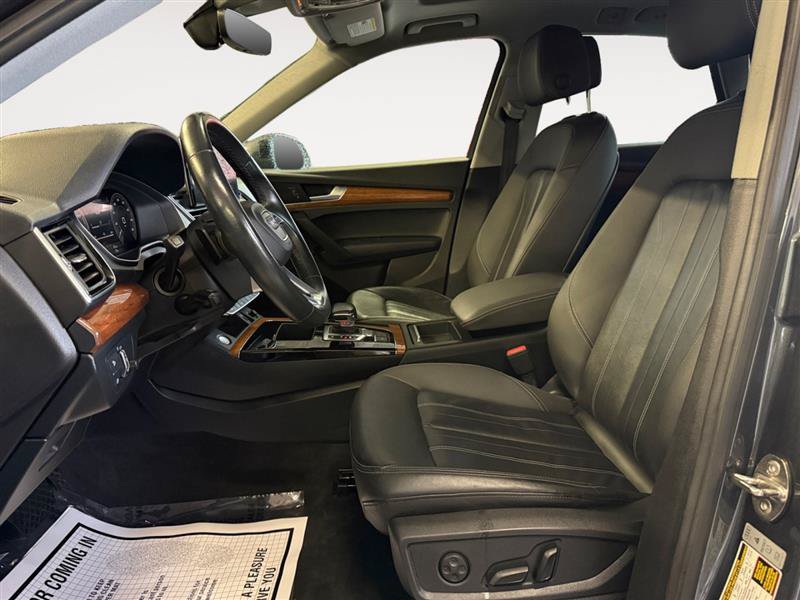Used 2021 Audi Q5 e Premium w/ Convenience Package AWD/4WD image 10