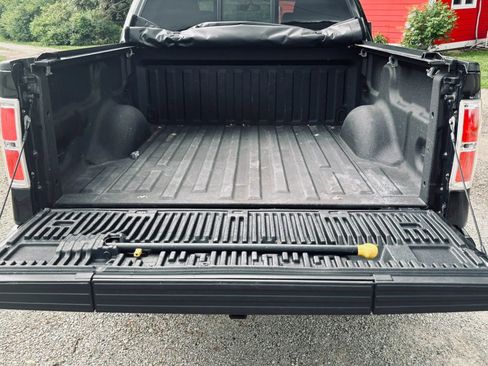 Used 2014 Ford F150 XLT w/ Equipment Group 302A Luxury AWD/4WD image 10