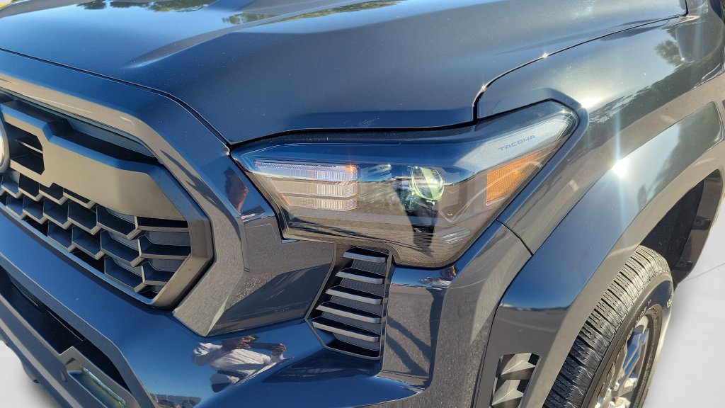 Used 2024 Toyota Tacoma TRD Sport w/ TRD Sport Upgrade Package AWD/4WD image 26