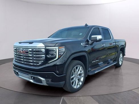 Used 2024 GMC Sierra 1500 Denali w/ Technology Package AWD/4WD image 1