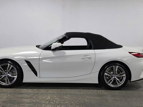Used 2025 BMW Z4 sDrive30i image 9