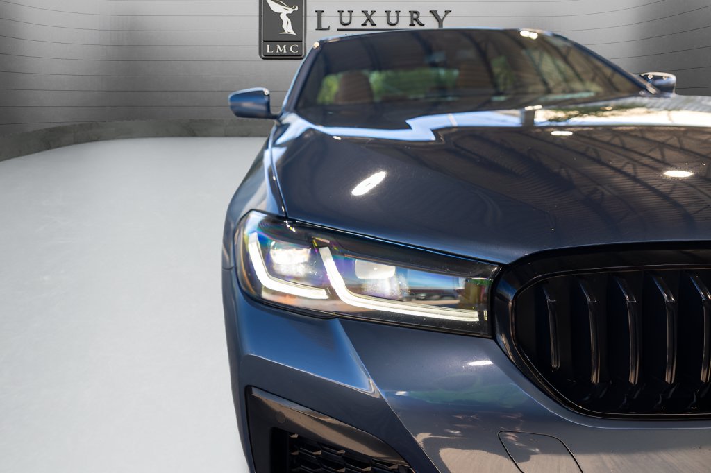 Used 2023 BMW 530i w/ M Sport Package RWD image 12
