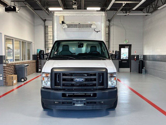 Used 2023 Ford E-350 and Econoline 350 Super Duty w/ Power Windows & Locks Group RWD image 5
