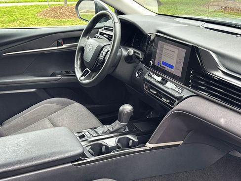 Used 2025 Toyota Camry LE w/ Convenience Package AWD/4WD image 6