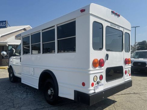 Used 2007 Chevrolet Express 3500 w/ School Bus Package RWD image 7
