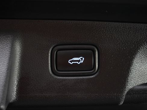 Used 2022 Hyundai Palisade SEL w/ Premium Package image 18