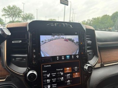 Used 2020 RAM 2500 Limited AWD/4WD image 35