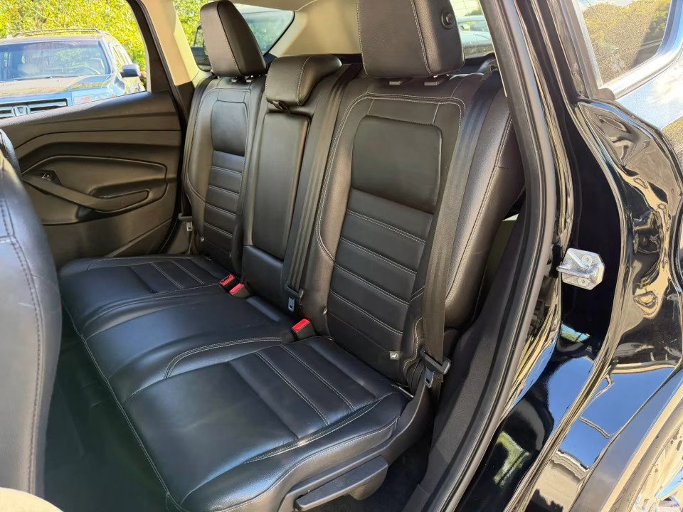 Used 2018 Ford Escape Titanium AWD/4WD image 10