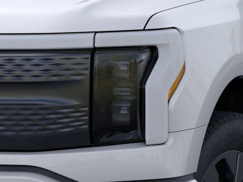 New 2025 Ford F150 Lightning Flash AWD/4WD image 18