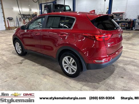Used 2019 Kia Sportage LX AWD/4WD image 6