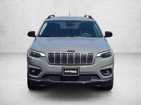 Used 2023 Jeep Cherokee Altitude Lux AWD/4WD image 2