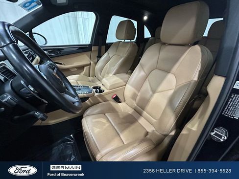 Used 2018 Porsche Macan image 15