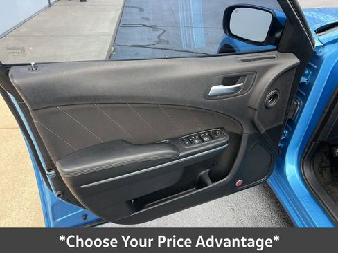 Used 2015 Dodge Charger SXT image 33