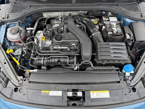 Certified 2025 Volkswagen Jetta SEL image 39