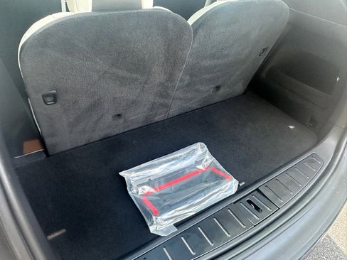 Used 2022 Tesla Model X image 71