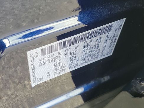 Used 2025 Nissan Rogue SV FWD image 32