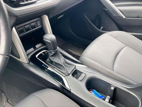Used 2024 Toyota Corolla Cross LE w/ Moonroof Package AWD/4WD image 19
