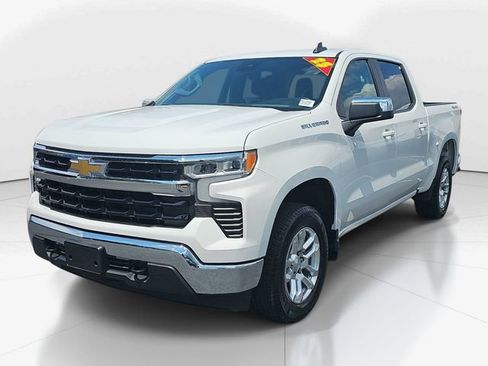 Used 2023 Chevrolet Silverado 1500 LT AWD/4WD image 9