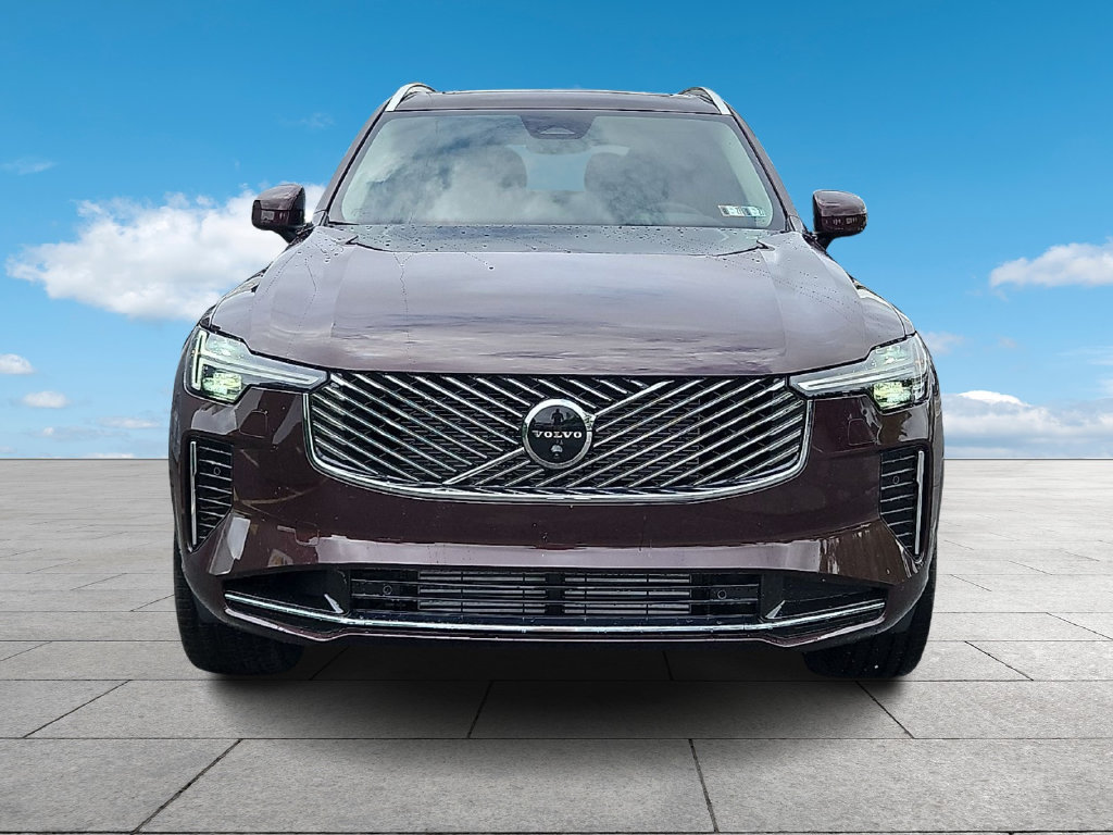 New 2026 Volvo XC90 T8 Plus w/ Protection Package Premier AWD/4WD image 3