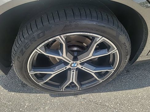 Used 2022 BMW X5 xDrive40i w/ M Sport Package image 7