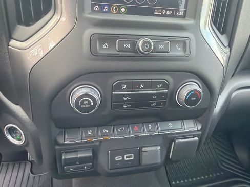 Used 2025 Chevrolet Silverado 2500 Custom w/ Custom Value Package AWD/4WD image 12