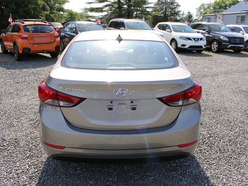 Used 2016 Hyundai Elantra SE FWD image 8