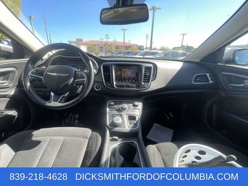 Used 2015 Chrysler 200 Limited w/ Convenience Group image 16