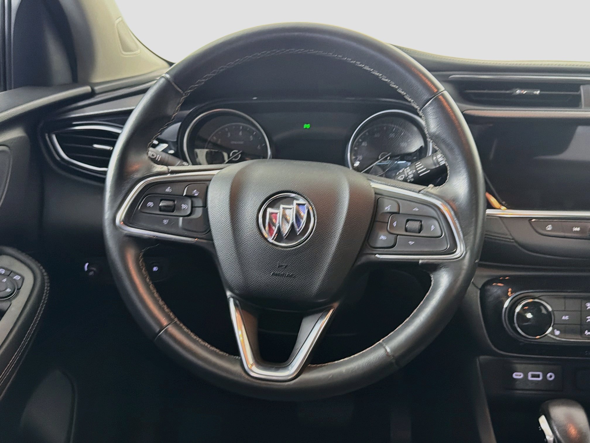 Used 2023 Buick Encore GX Preferred w/ Cold Weather Comfort Package FWD image 17