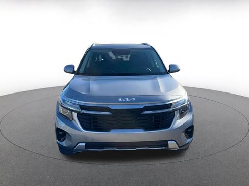 Used 2025 Kia Seltos S image 4