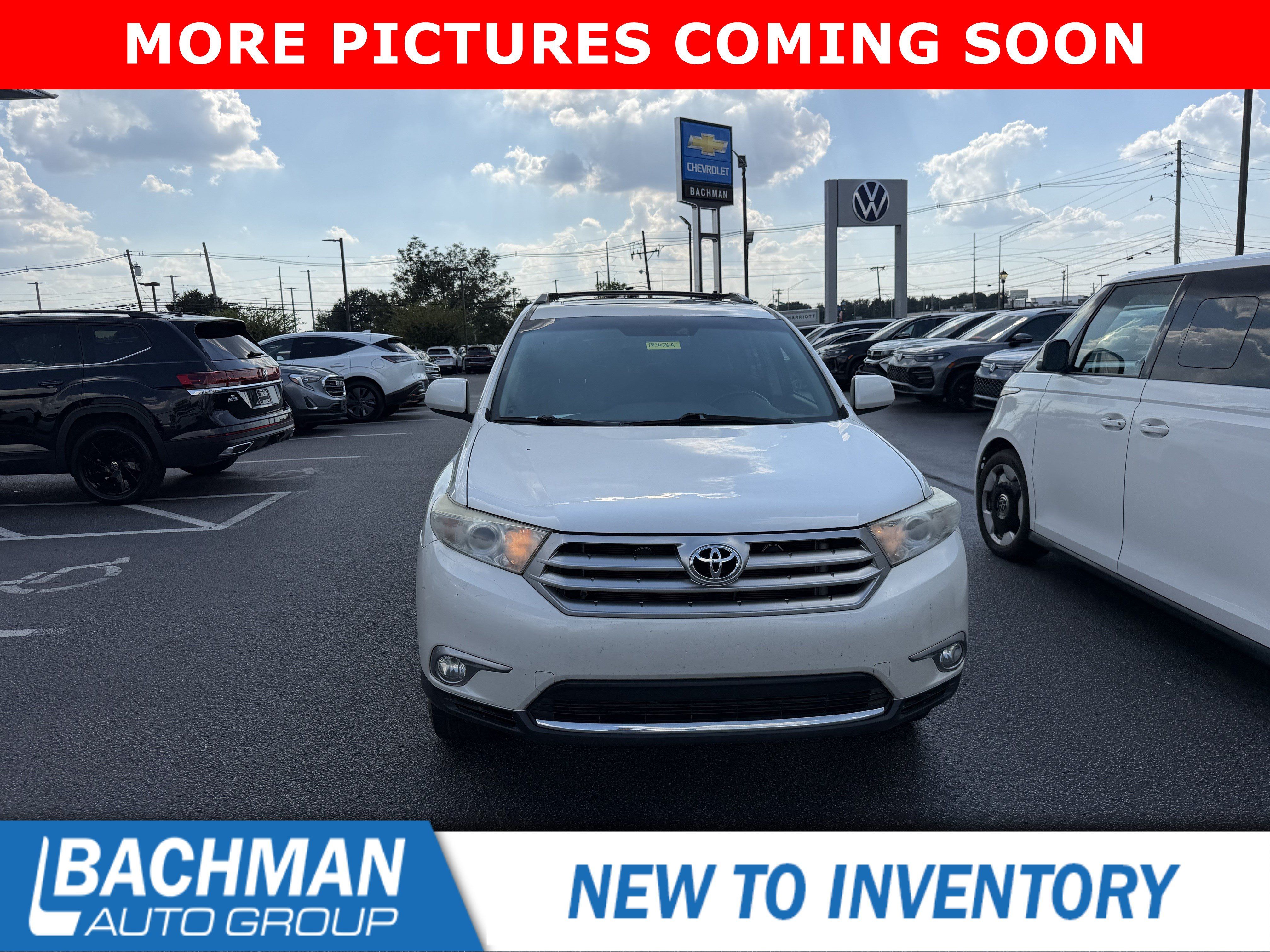 Used 2013 Toyota Highlander SE AWD/4WD image 3