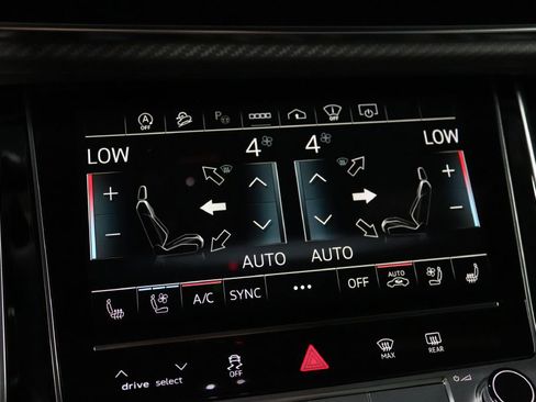 Used 2024 Audi SQ8 Prestige w/ Prestige Package image 31