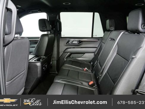 Certified 2025 Chevrolet Tahoe LT RWD image 17