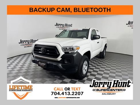 Used 2023 Toyota Tacoma SR image 1