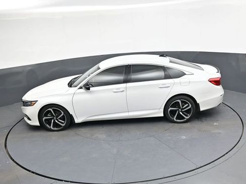 Used 2022 Honda Accord Sport image 25