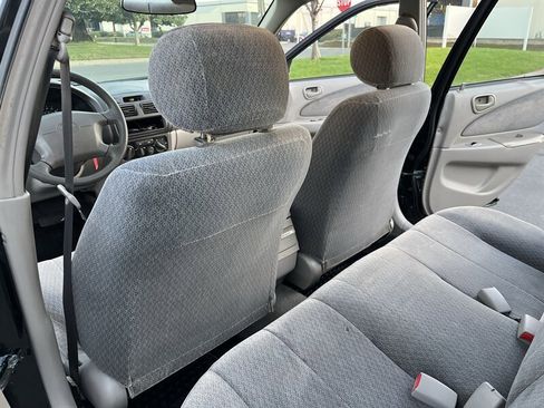 Used 2001 Toyota Corolla LE image 28