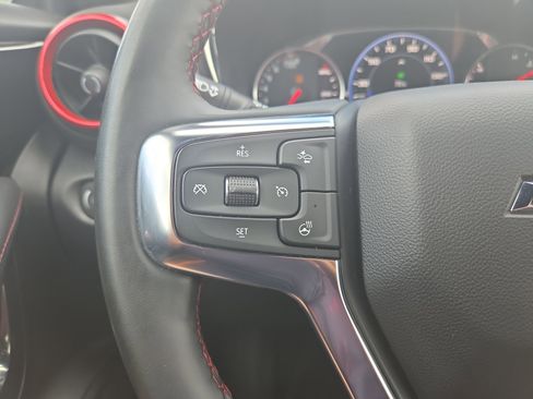 Used 2025 Chevrolet Blazer RS FWD image 11