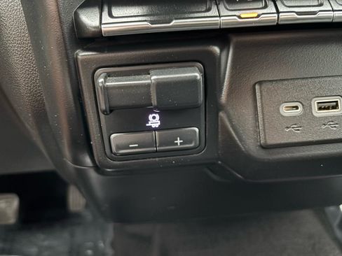 Used 2021 Chevrolet Silverado 2500 W/T w/ WT Fleet Convenience Package AWD/4WD image 32