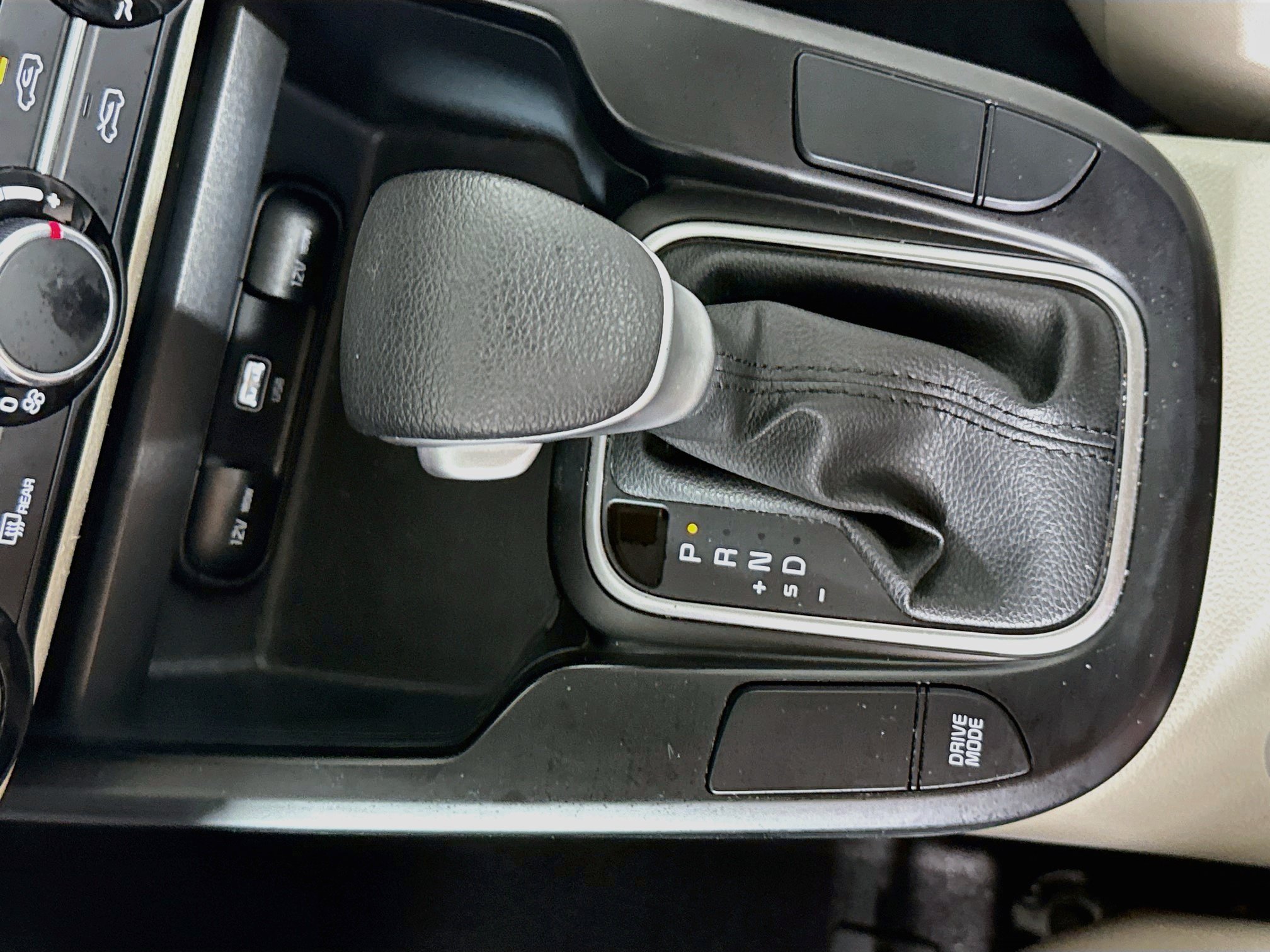 Used 2024 Kia Soul LX FWD image 19