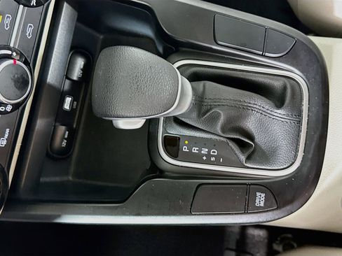 Used 2024 Kia Soul LX FWD image 19