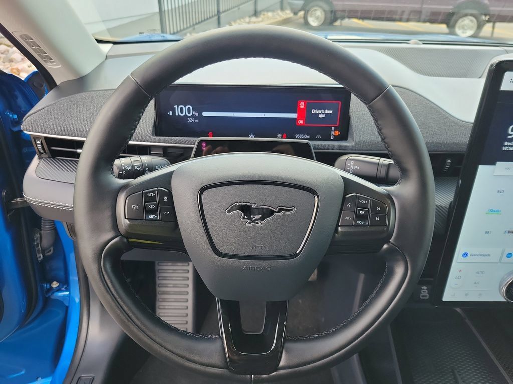 Used 2025 Ford Mustang Mach-E Premium RWD image 20