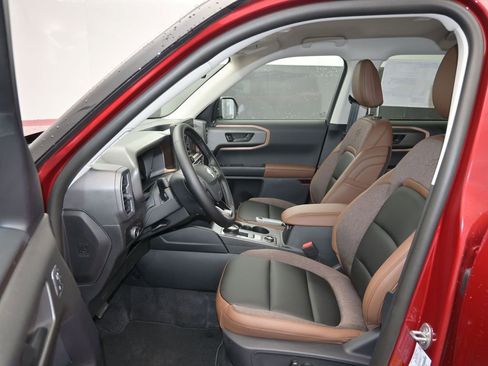 New 2026 Ford Bronco Sport Outer Banks w/ Outer Banks Tech Package+ AWD/4WD image 13