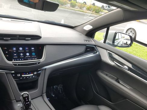 Certified 2024 Cadillac XT5 Premium Luxury w/ Technology Package AWD/4WD image 20